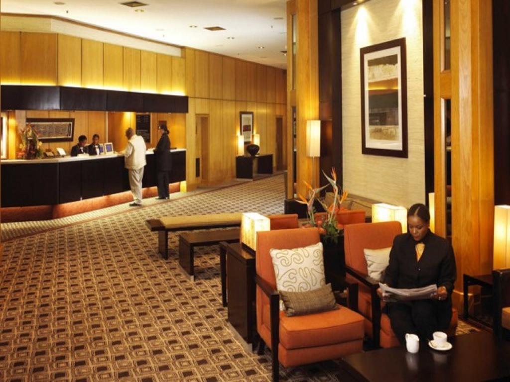 Southern Sun Pretoria-Noord Exterior foto