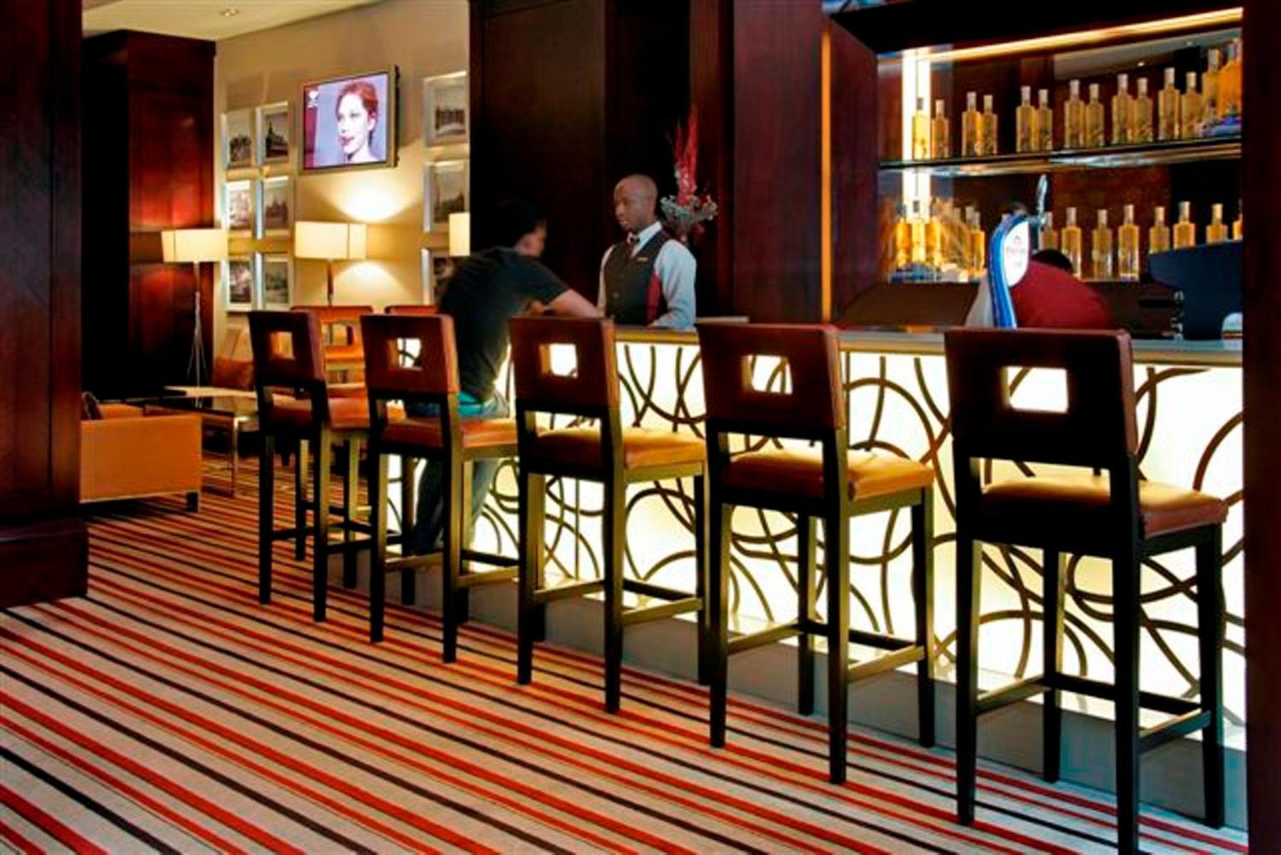 Southern Sun Pretoria-Noord Exterior foto