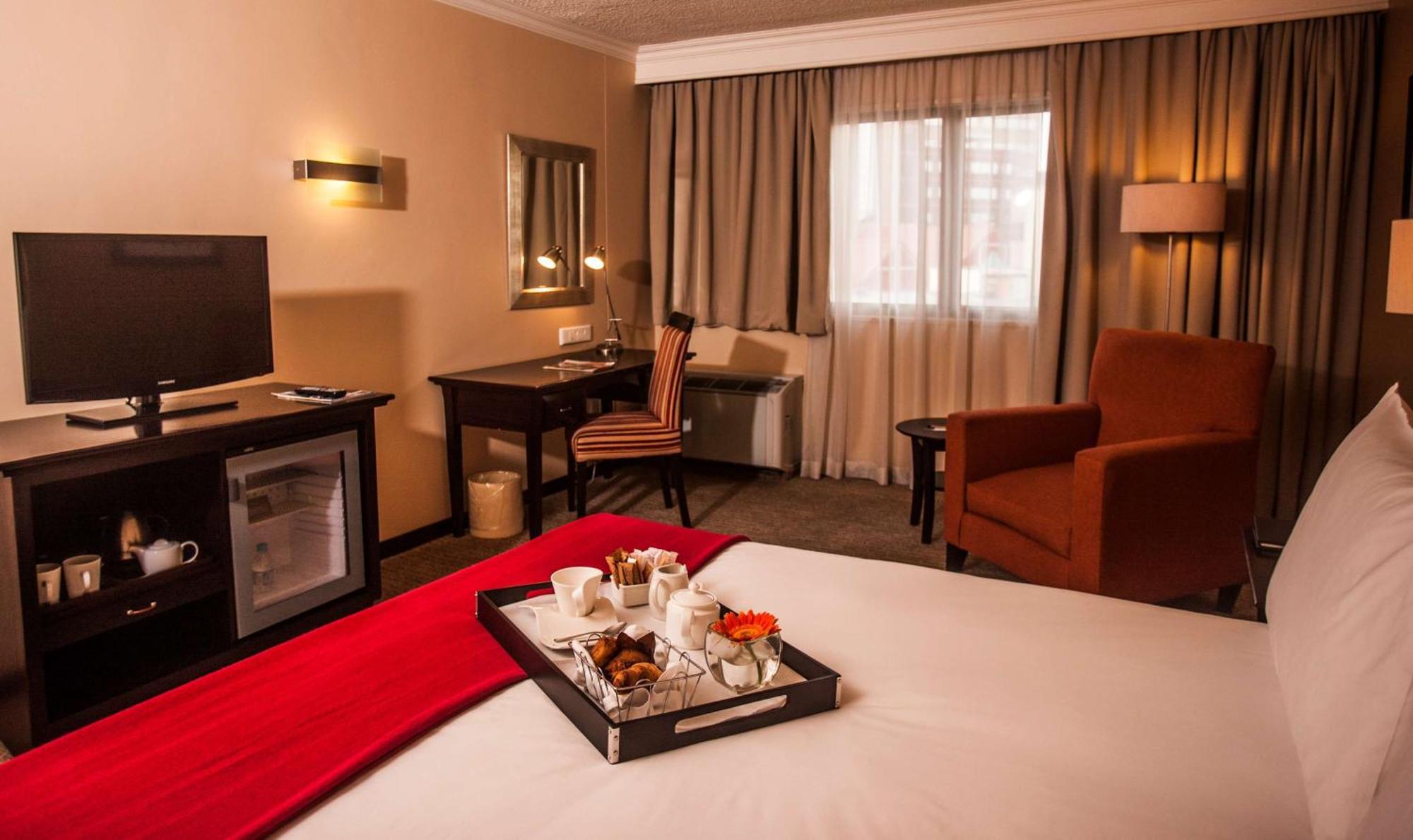 Southern Sun Pretoria-Noord Exterior foto